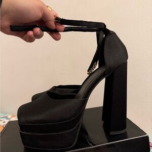 Elegant Black Platform Heels